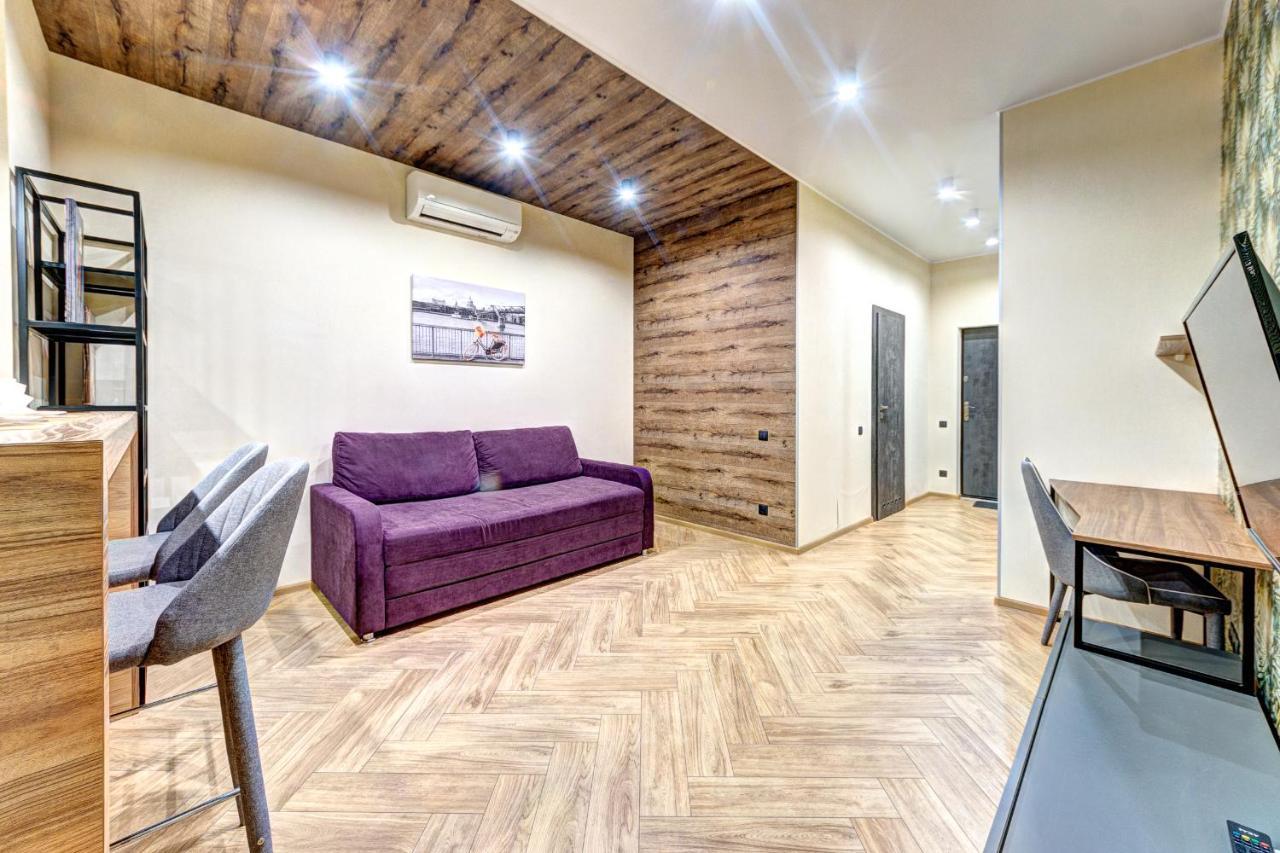 Apartment On The Street. Evgeniya Konovalets, 36B Κίεβο Εξωτερικό φωτογραφία