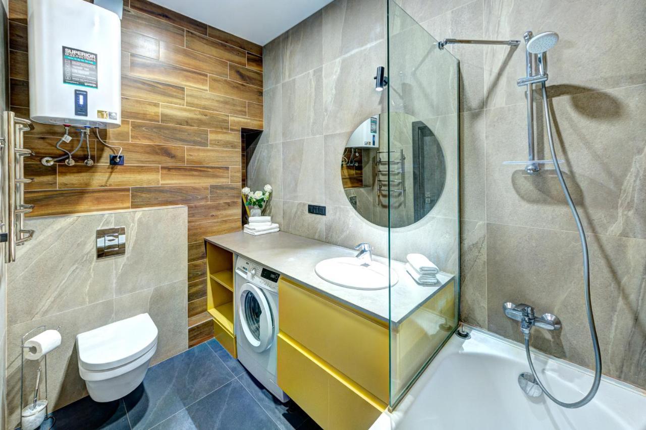 Apartment On The Street. Evgeniya Konovalets, 36B Κίεβο Εξωτερικό φωτογραφία